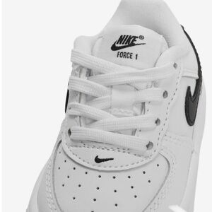 Nike Force 1 Low EasyOn Toddler Shoes White/Black Size 8C Gently Used